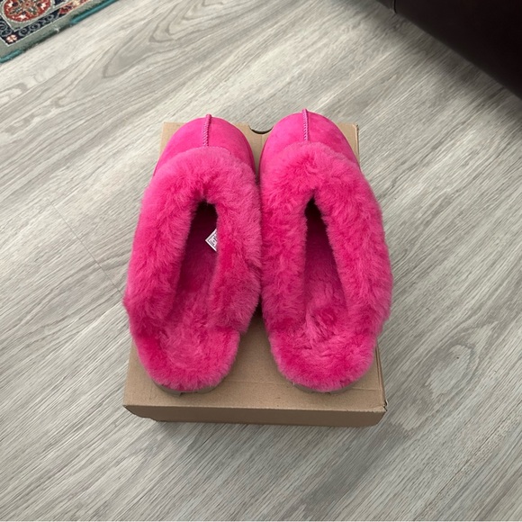 UGG Fuchsia Plush Slippers - Picture 3 of 3